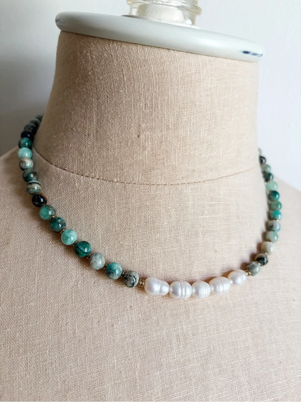 N3 Handcrafted Green Natural Stone and Freshwater Pearl Beaded Necklace